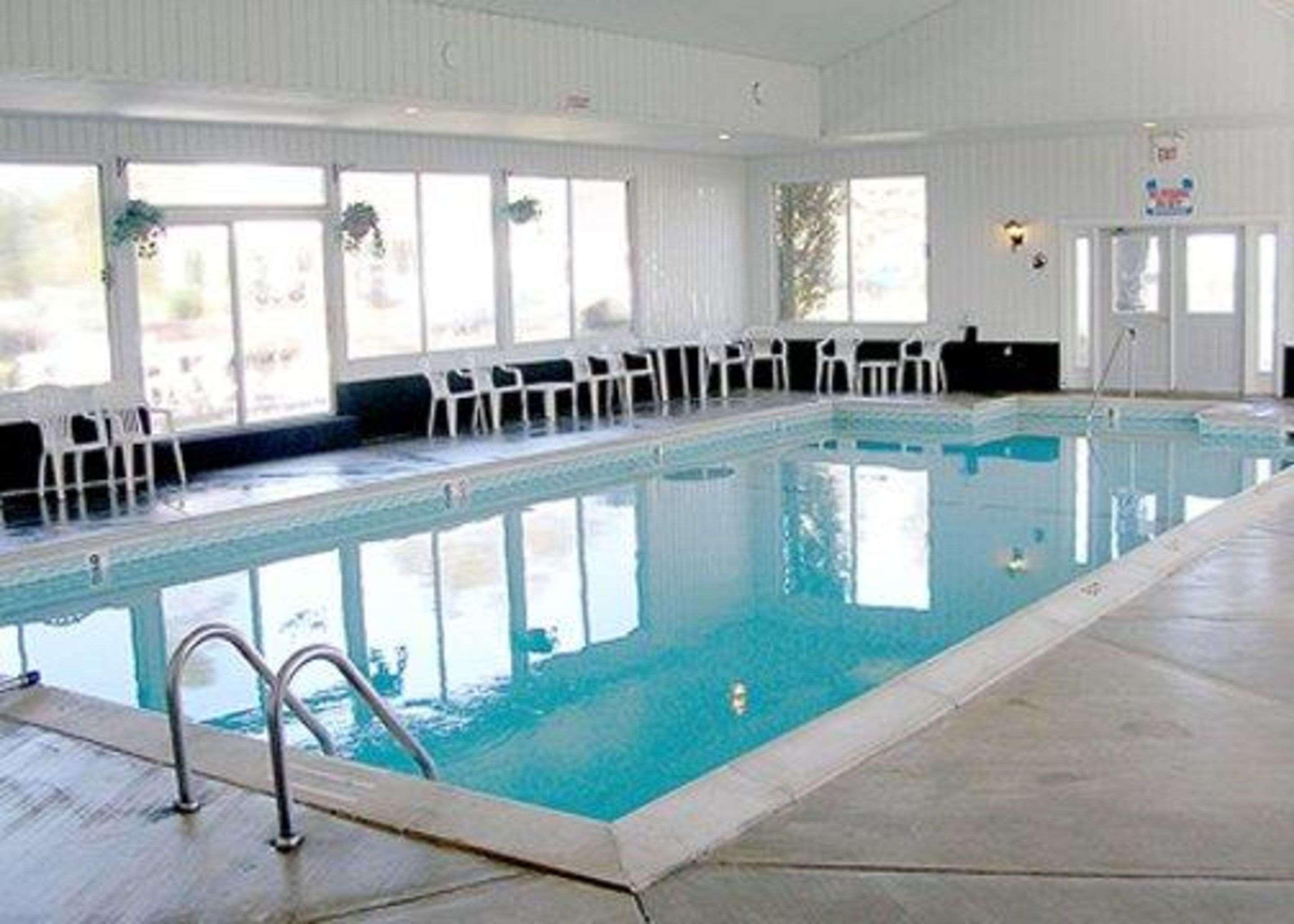 Quality Inn & Suites Mackinaw City Beachfront Faciliteiten foto